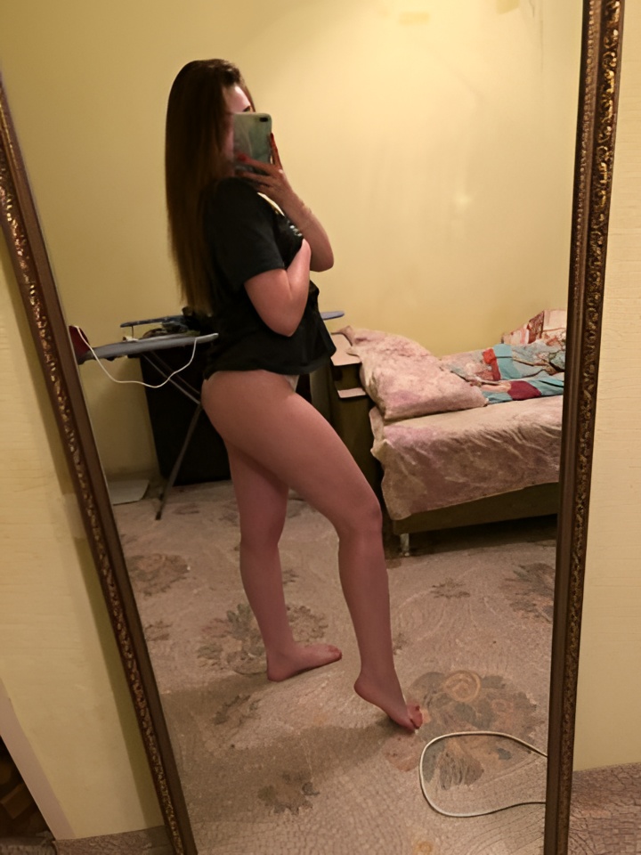 Анастасия привлекальеная девушка из Искитима цена от 2500 руб