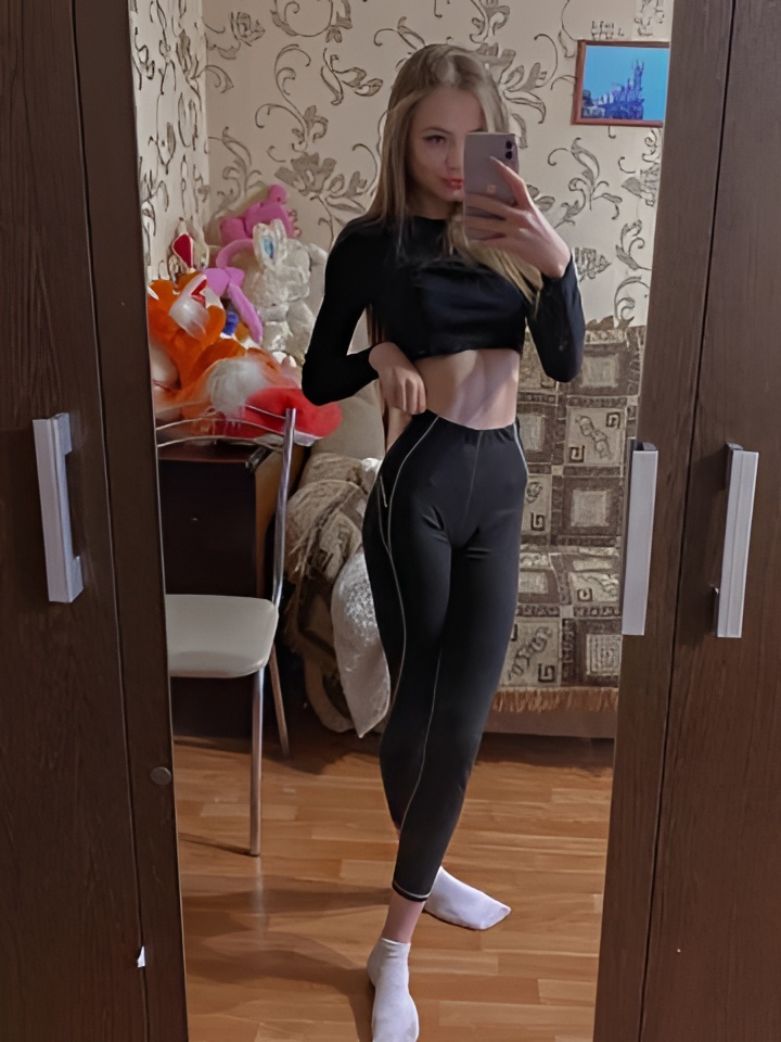 Леночка привлекальеная девушка из Искитима цена от 1500 руб