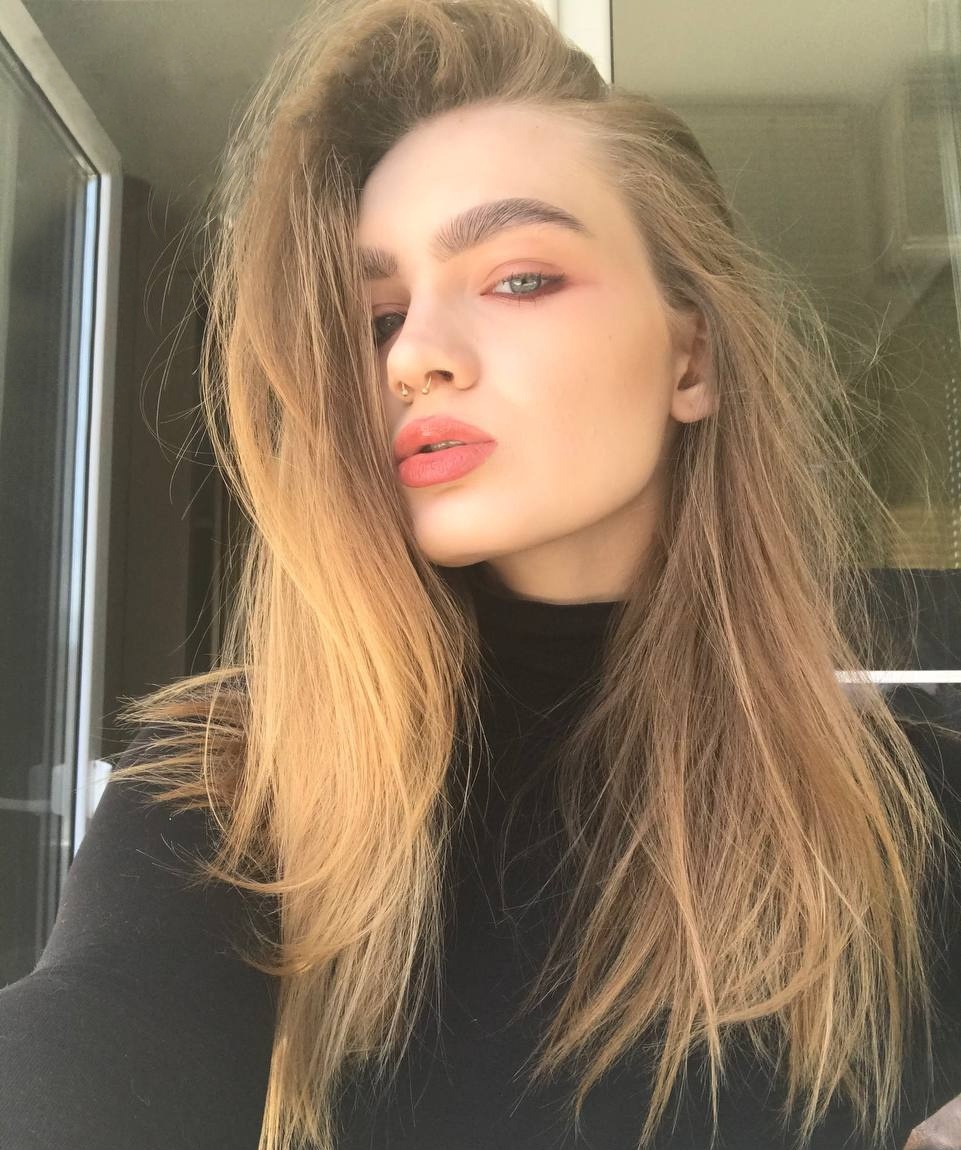 Лена привлекальеная девушка из Искитима цена от 3000 руб