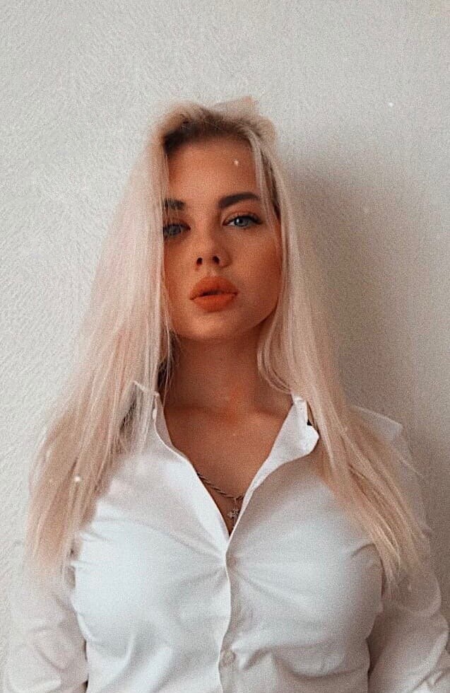 Алена привлекальеная девушка из Искитима цена от 3500 руб