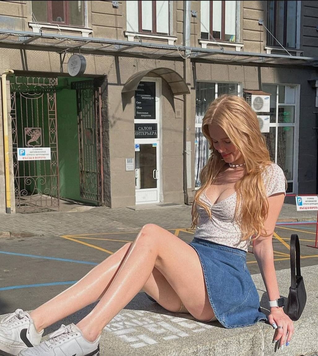 Инга привлекальеная девушка из Искитима цена от 3000 руб