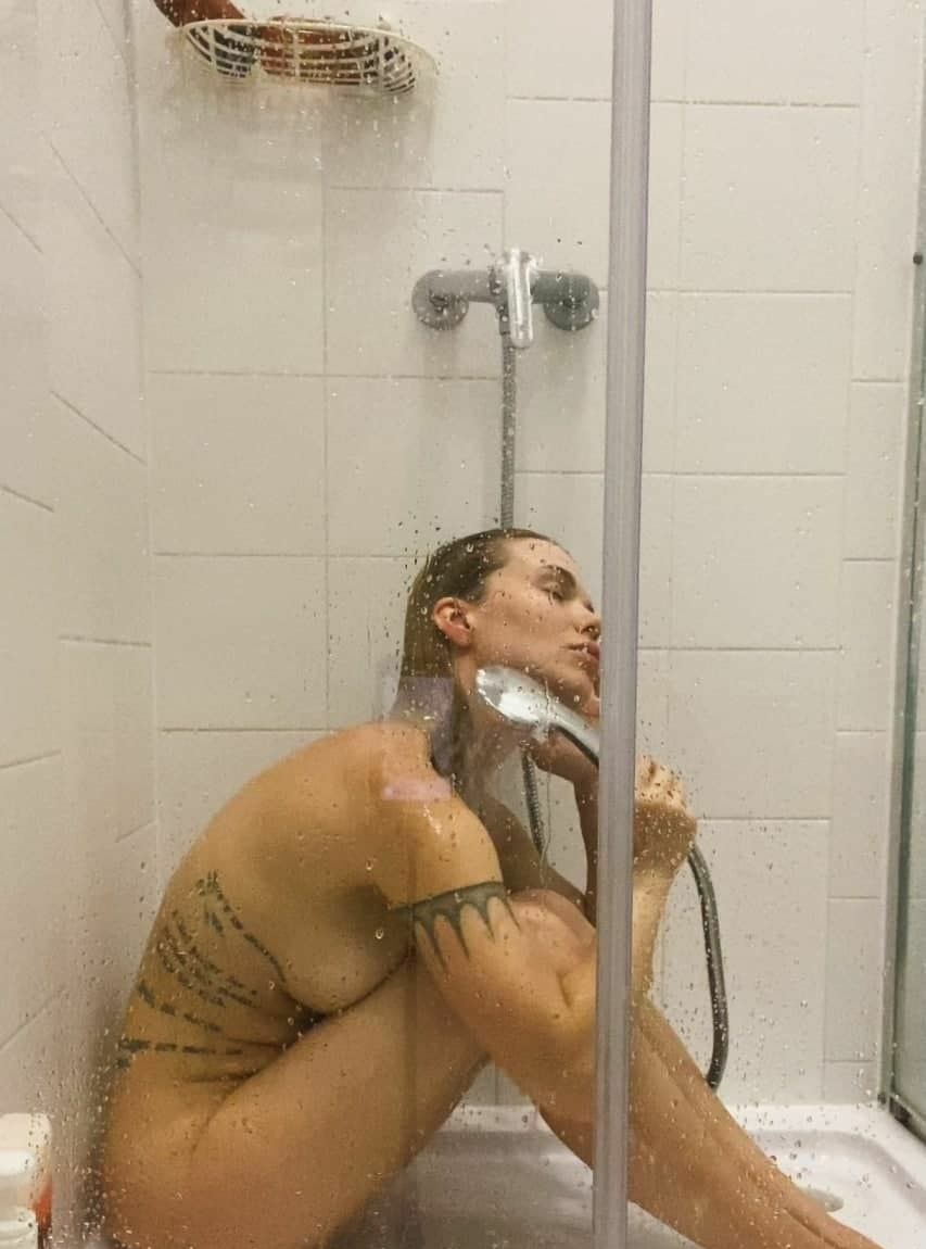 Светка привлекальеная девушка из Искитима цена от 5500 руб