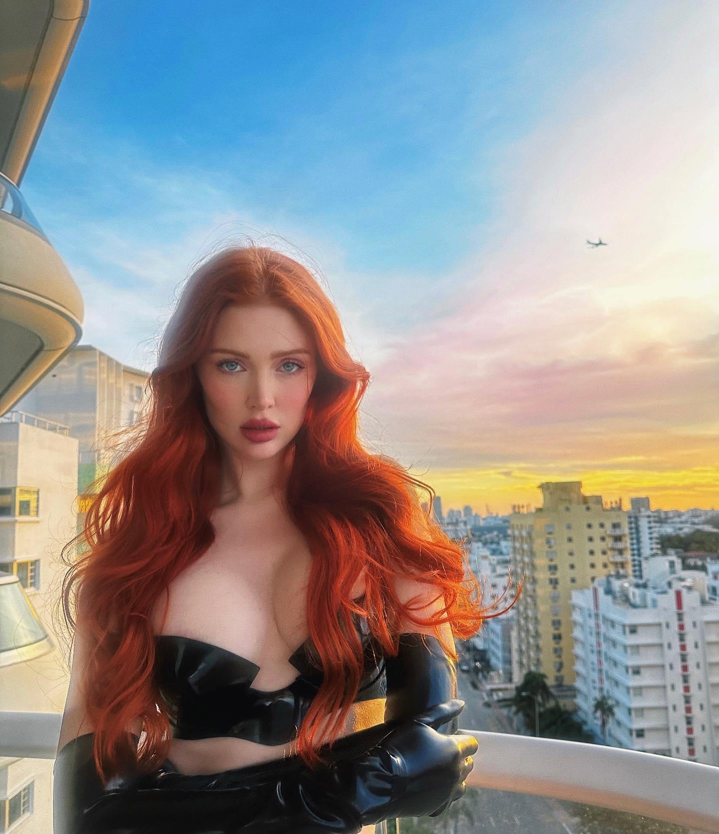 Присцилла привлекальеная девушка из Искитима цена от 7000 руб