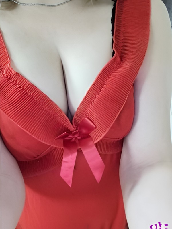 Елена привлекательная девушка из Искитима цена от 1500 руб