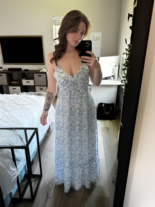 Нелли привлекательная девушка из Искитима цена от 3000 руб