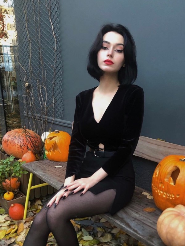 Аида привлекательная девушка из Искитима цена от 3000 руб