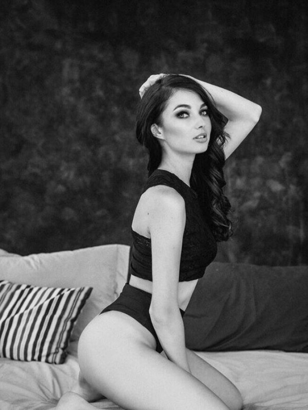 Тося привлекательная девушка из Искитима цена от 5000 руб