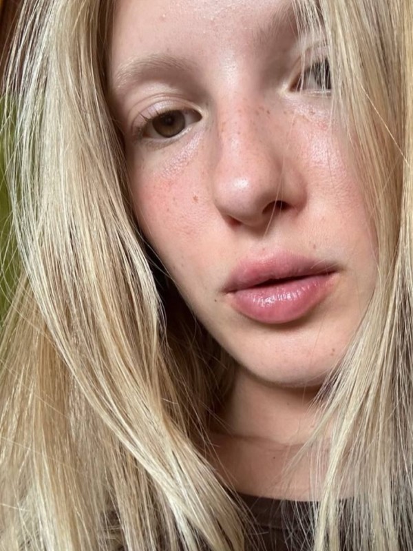 Марья привлекательная девушка из Искитима цена от 5000 руб