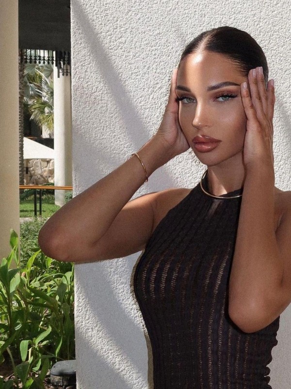 Марианна привлекательная девушка из Искитима цена от 4000 руб