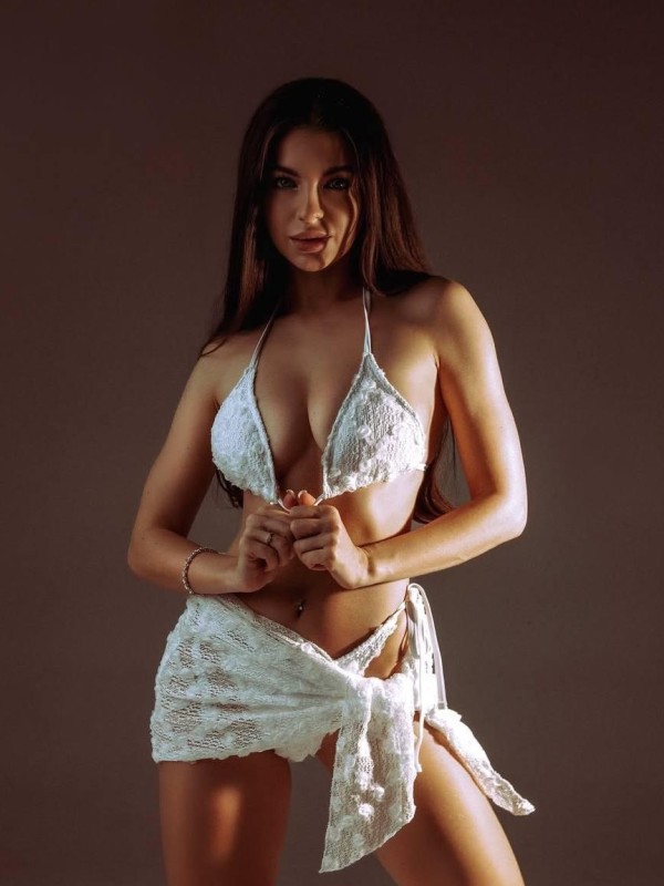 Лолочка привлекательная девушка из Искитима цена от 7000 руб